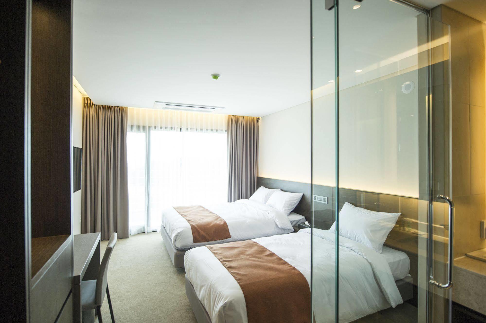 Grand Mer Hotel Jeju Seogwipo Eksteriør bilde